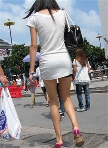 女儿就是用来c的第1章